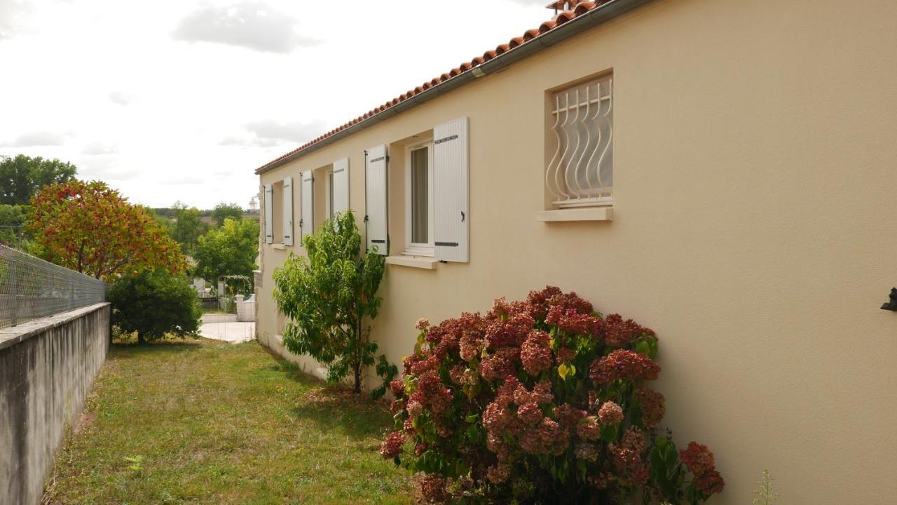 La maison de Edgar Ruelle-sur-Touvre Extérieur photo